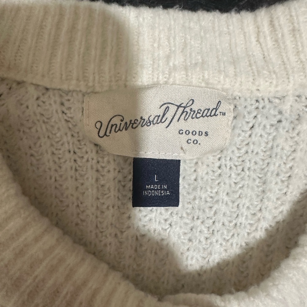 Universal Thread Cream Button-Up Cardigan - Picture 2 of 5